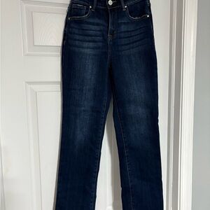 Blue Straight Leg Jeans with Classic Detailing